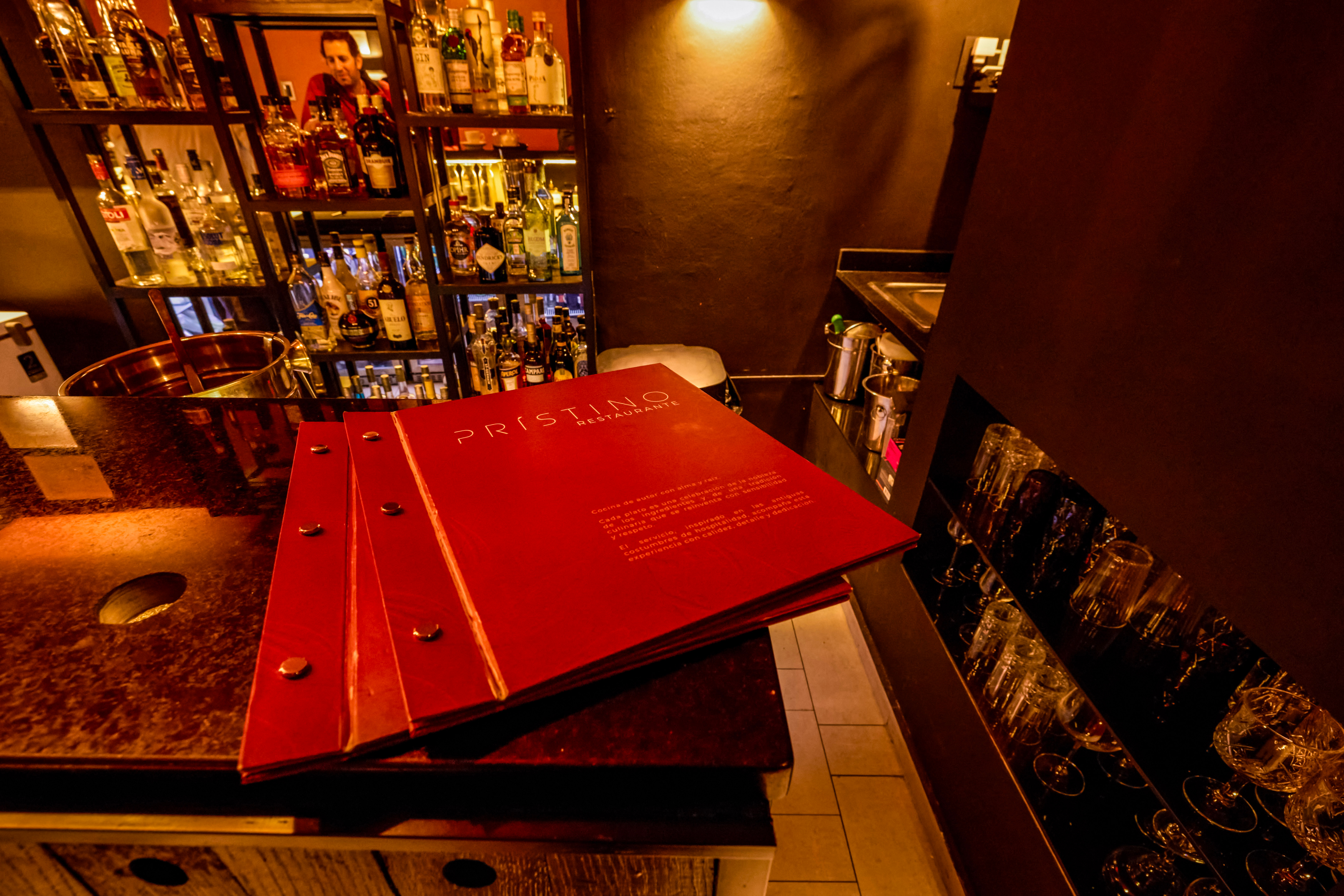 Pristino Restaurant Background